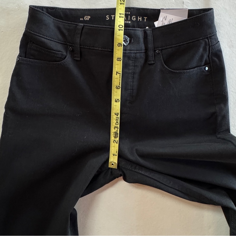 NWT White House Black Market The Straight Crop Black Jeans (6P) - Picture 7 of 15
